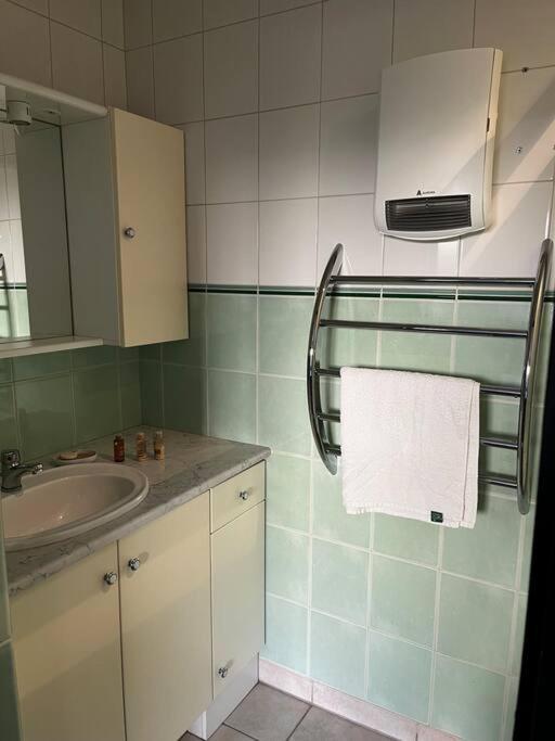 Appartement De 80M2 Refait A Neuf Bezannes Eksteriør billede